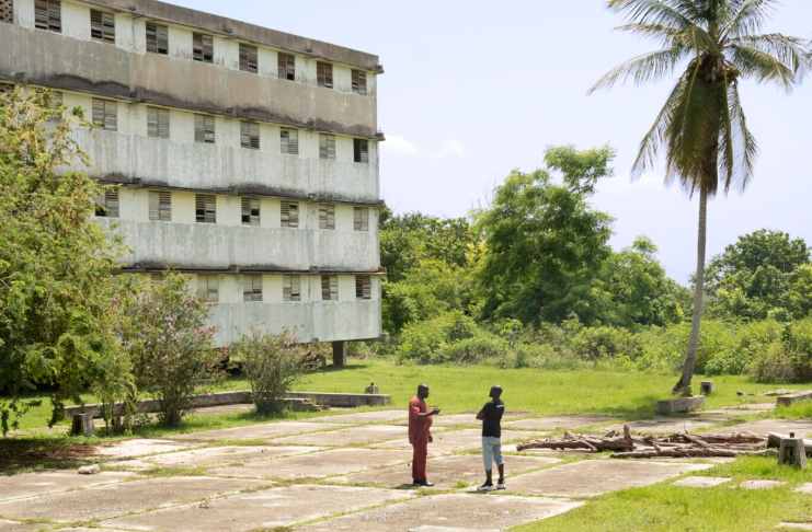 ESBEC37, un film sur les jeunes burkinabè envoyés se former à Cuba pendant la révolution, réalisé par Alex Verdejo