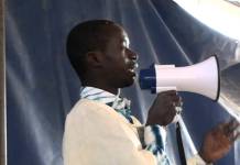 Zinaba Rasmane rend hommage à Thomas Sankara au forum social de Dakar 2011